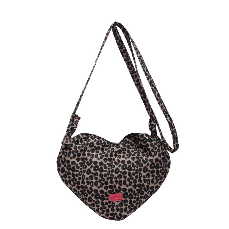 New 2025 Heart Shaped Shoulder Bag Fashion Leopard Chain Crossbody Bag Plush Handbag Cute Zipper Purse for Woman'S Tote Bag Gift