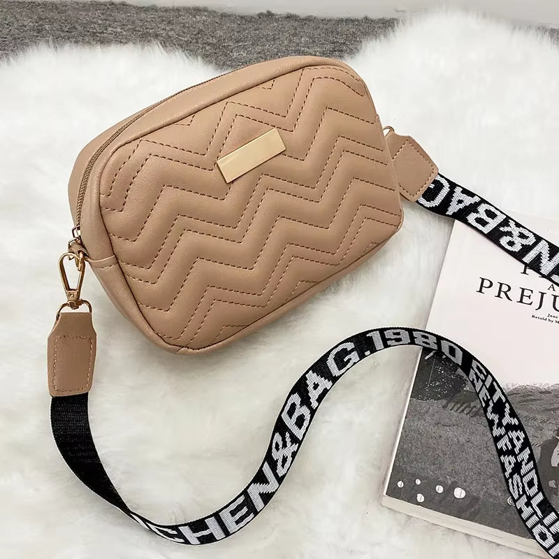 Fashionable Shoulder Bag for Women Wavy Pattern Crossbody Bag Trendy Girl Strap Bag Purse Solid Color Handbags Pu Leather