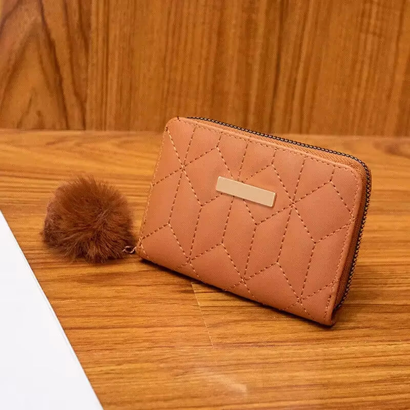 Simple Fashion Short Wallets for Women Coin Purse with Plush Pendant Card ID Holders Money Bag Bolso De Mujer Bolsa Feminina